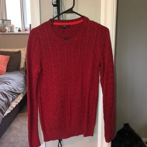 GAP red sweater